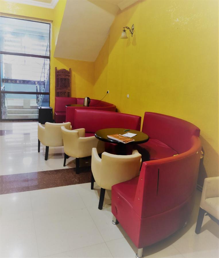 Hotel Vakhtanguri บาทูมิ ภายนอก รูปภาพ