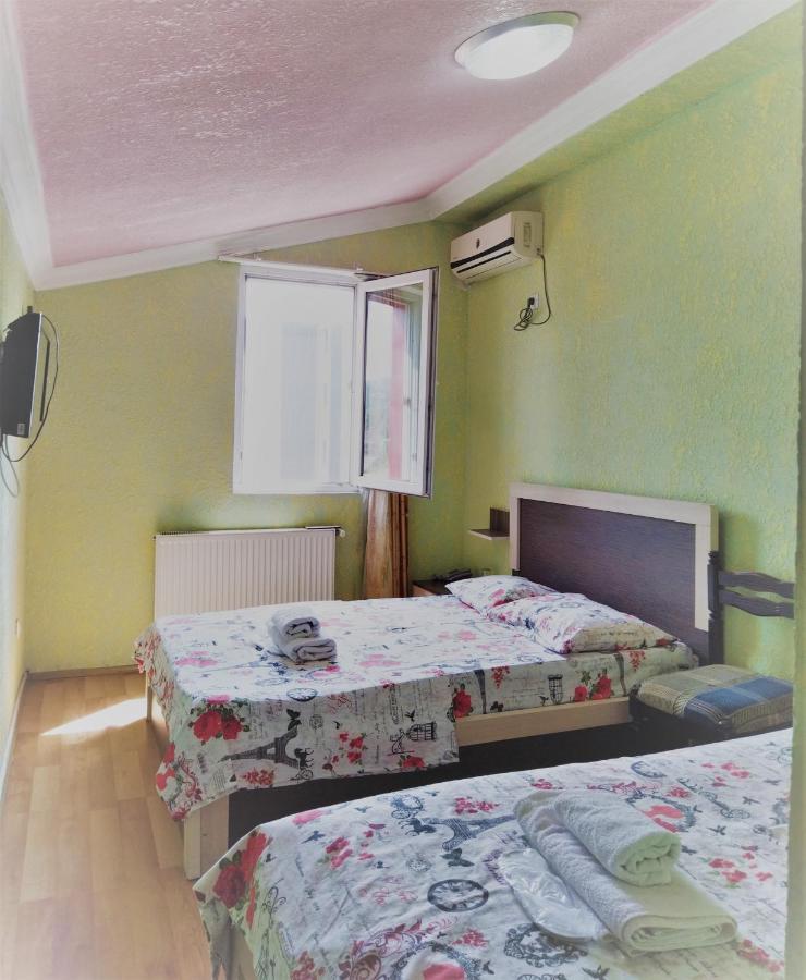 Hotel Vakhtanguri บาทูมิ ภายนอก รูปภาพ