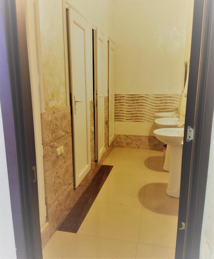 Hotel Vakhtanguri บาทูมิ ภายนอก รูปภาพ