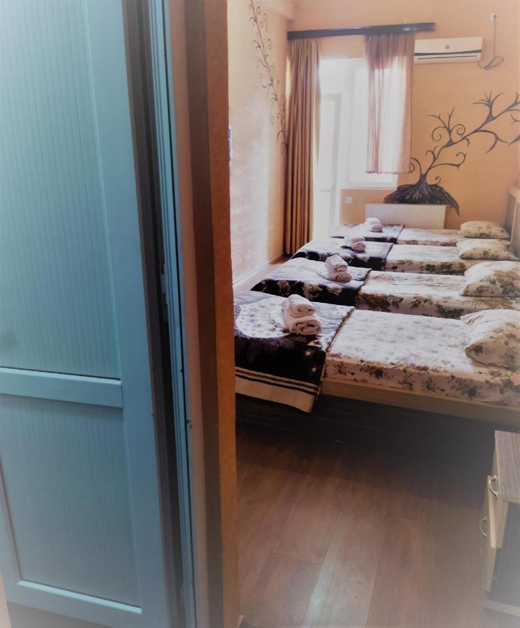 Hotel Vakhtanguri บาทูมิ ภายนอก รูปภาพ