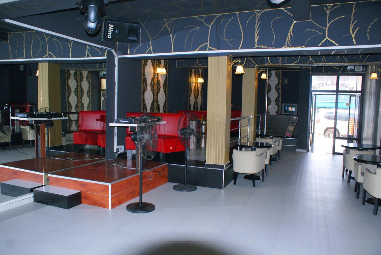 Hotel Vakhtanguri บาทูมิ ภายนอก รูปภาพ